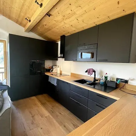 Petit Chalet شاليه *